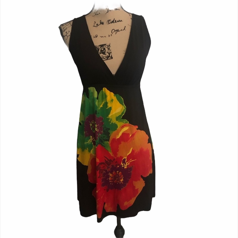 💚Black & floral dress